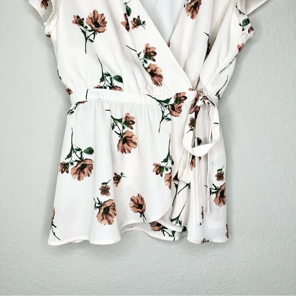 June and Hudson Foral Wrap Top - Picture 8 of 13